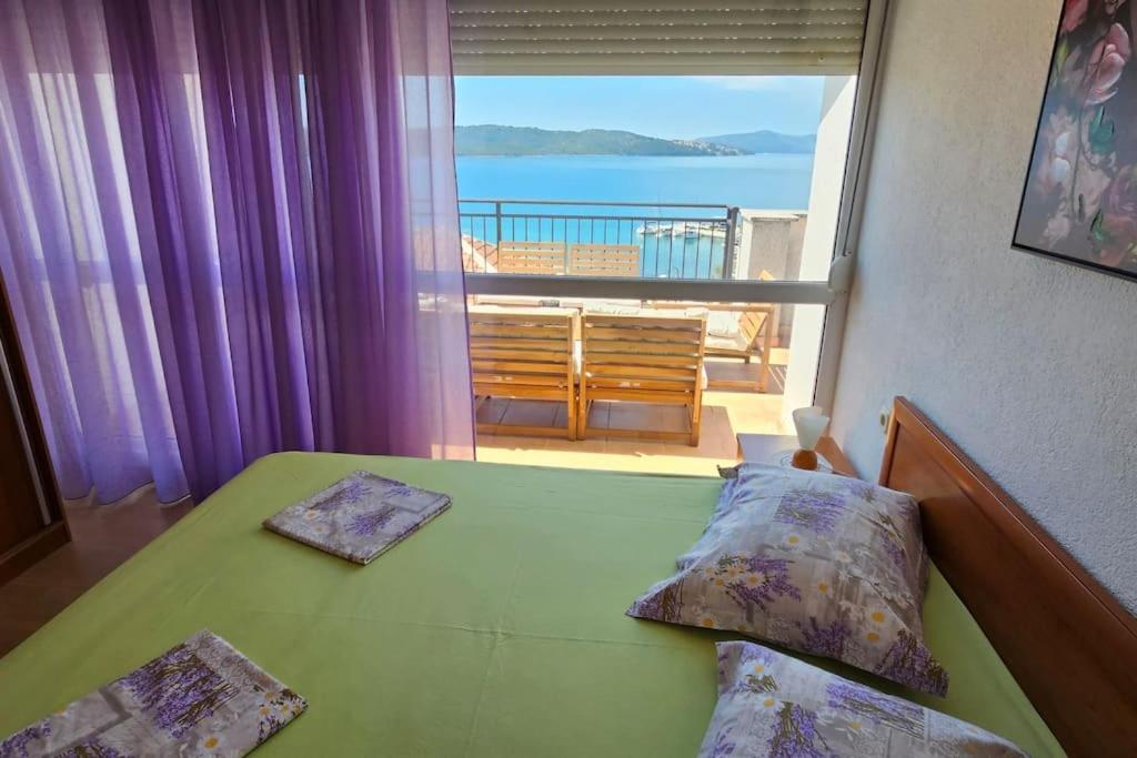 Family Paradise With Top View Трогир Экстерьер фото